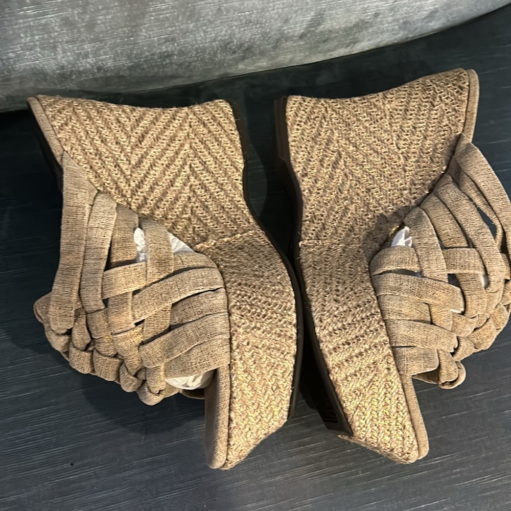 Donald Pliner Soft Gold Metallic Espadrille Mule Wedge Sandals- sz 9.5
